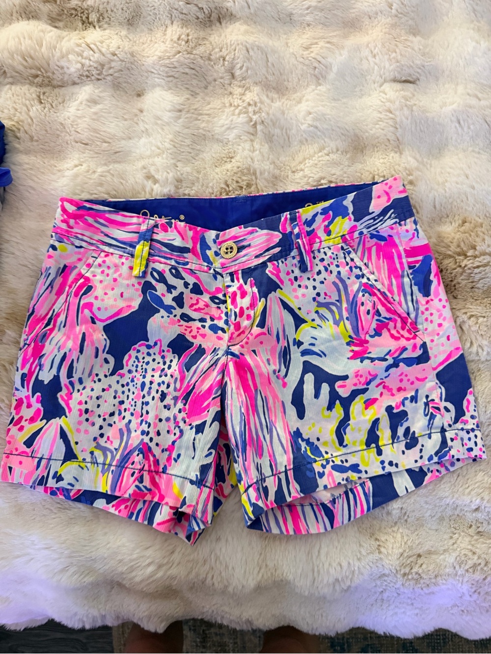 Lily Pulitzer Vibrant Floral Print Women’s Shorts - Pink & Blue